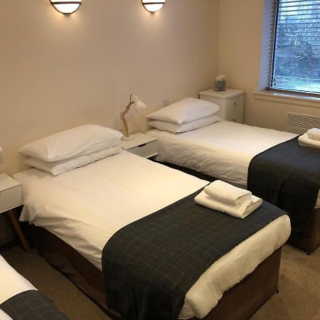 פורטרי Caledonian Hotel מראה חיצוני תמונה