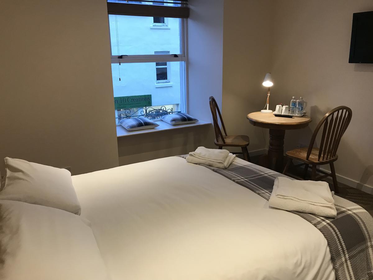 פורטרי Caledonian Hotel מראה חיצוני תמונה