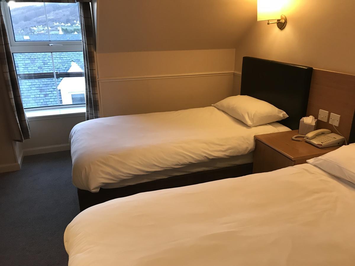 פורטרי Caledonian Hotel מראה חיצוני תמונה