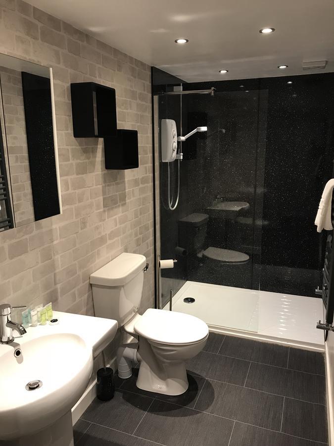 פורטרי Caledonian Hotel מראה חיצוני תמונה