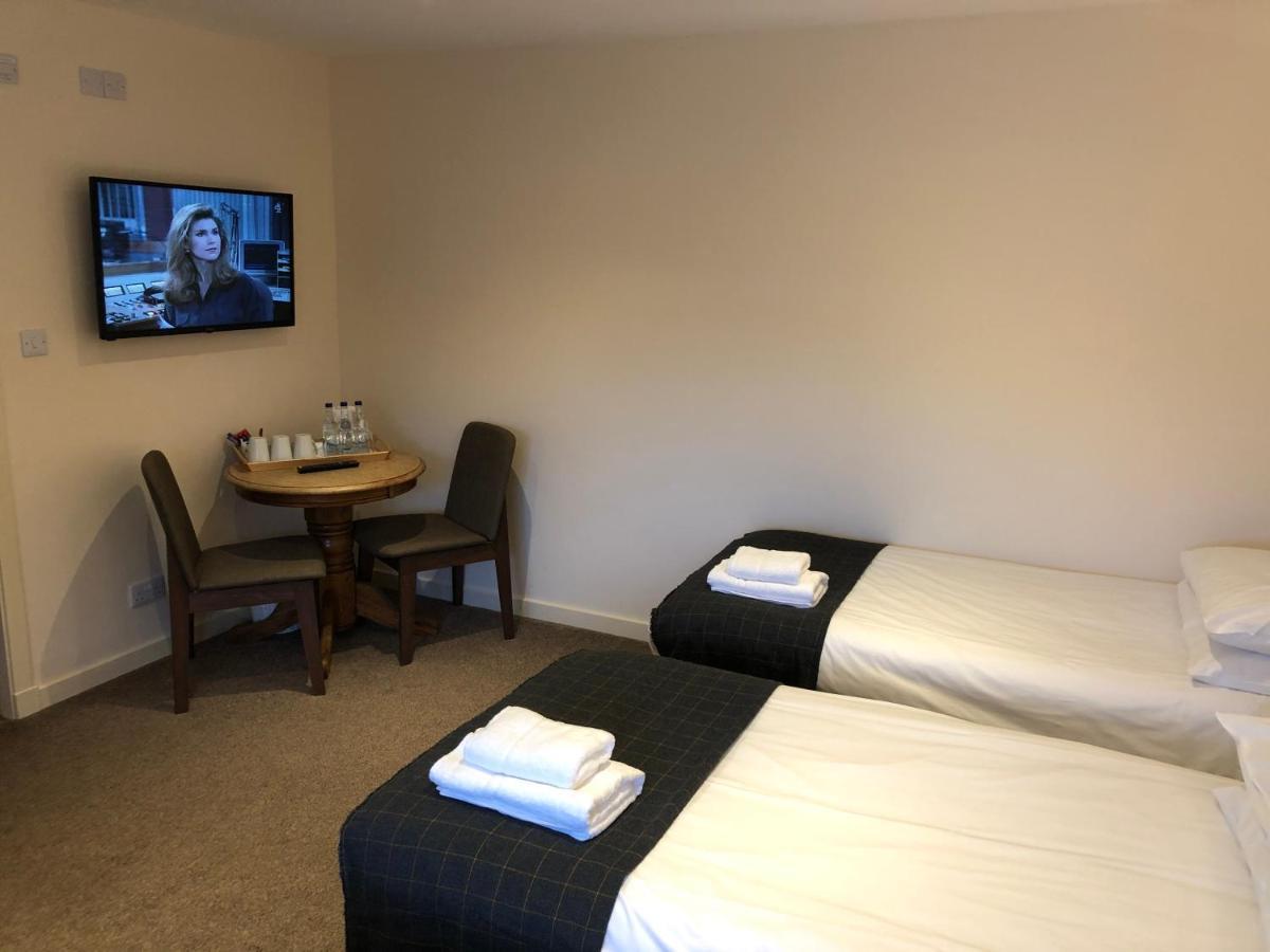 פורטרי Caledonian Hotel מראה חיצוני תמונה